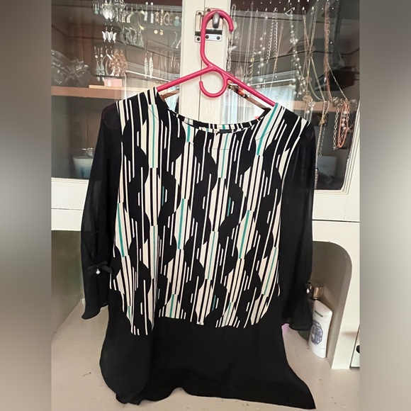 Striped Blouse Size Medium - Picture 1 of 2